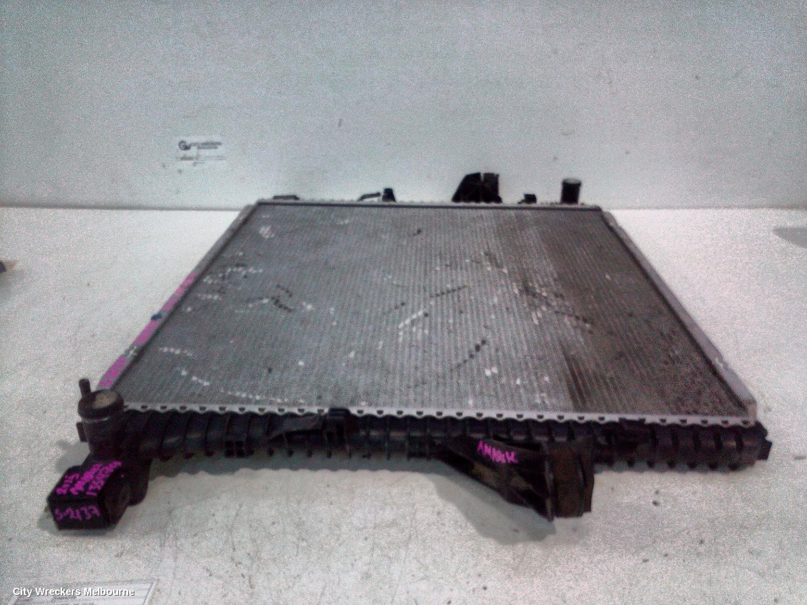 VOLKSWAGEN AMAROK RADIATOR, MANUAL/AUTO, 2.0, DIESEL, 2H, 12/2010 ONWARDS - Image 2