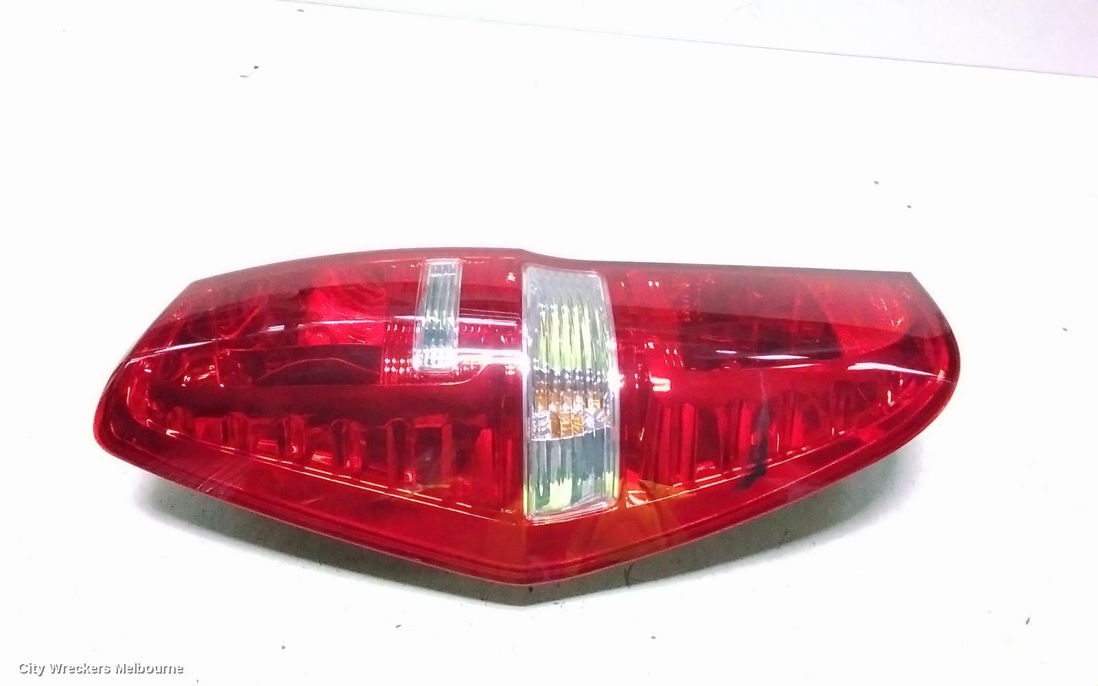 HYUNDAI ILOAD/IMAX LEFT TAILLIGHT, TAILGATE TYPE, TQ, 11/2007 ONWARDSILOAD/IMAX, TQ, 11/2007 - 03/2021 - Image 3