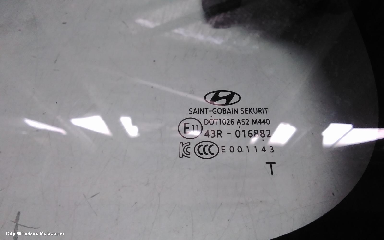 HYUNDAI STARIA LEFT REAR SIDE GLASS, US4, 04/2021 ONWARDS - Image 3