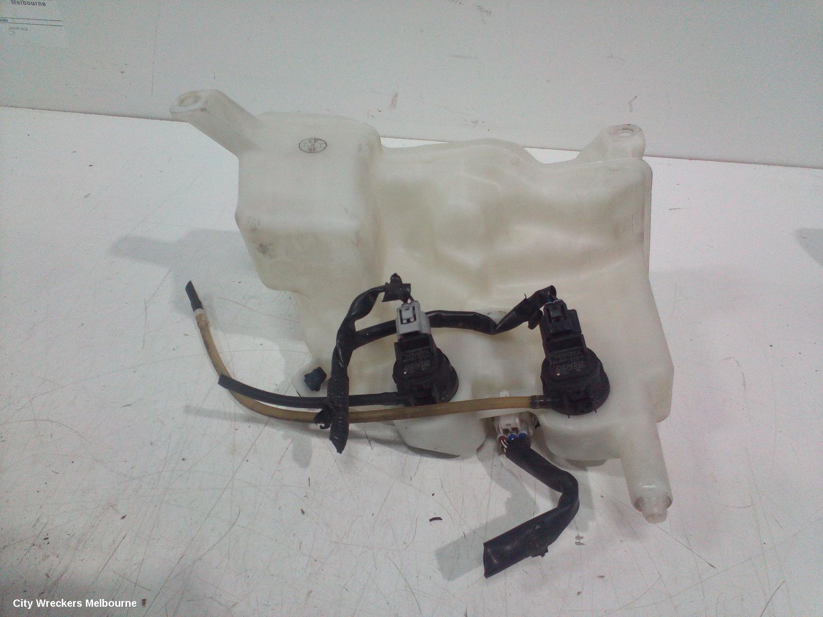 TOYOTA HIACE WASHER BOTTLE, TRH/KDH, 03/2005 - 04/2019 - Image 3