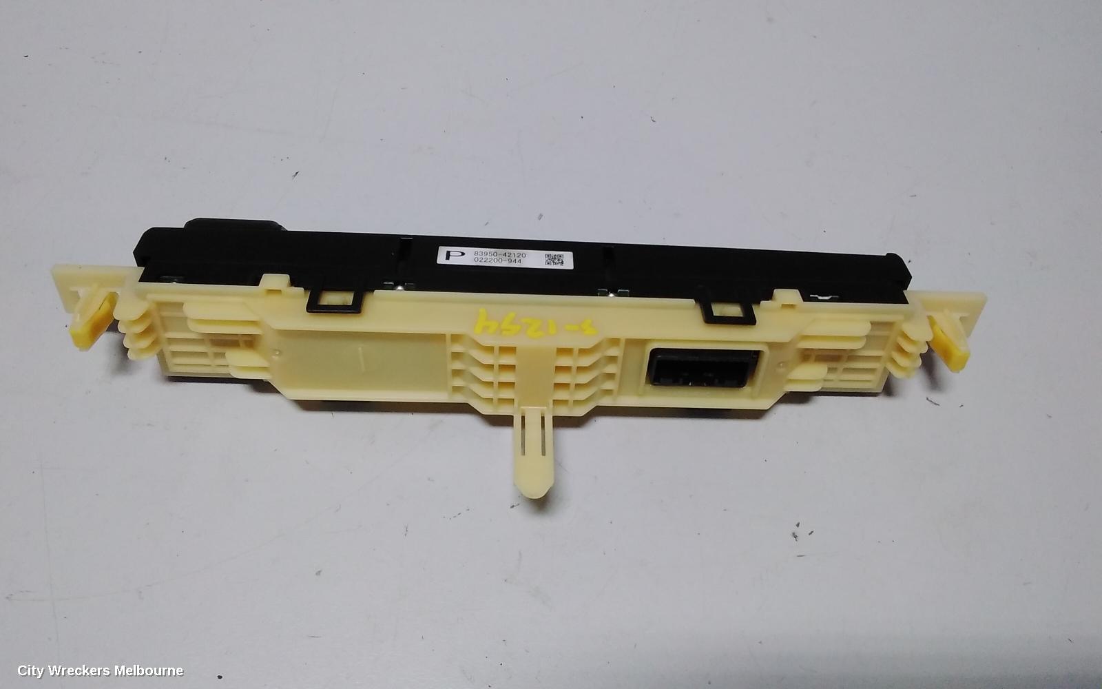 TOYOTA RAV4 CLOCK, XA40, 12/2012 - 12/2018 - Image 3