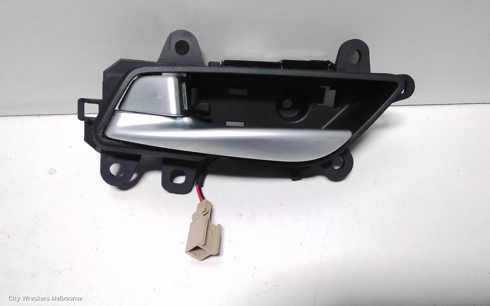 HYUNDAI GENESIS DOOR HANDLE, INNER, LH REAR, DH, 11/2014 - 01/2018 - Image 2