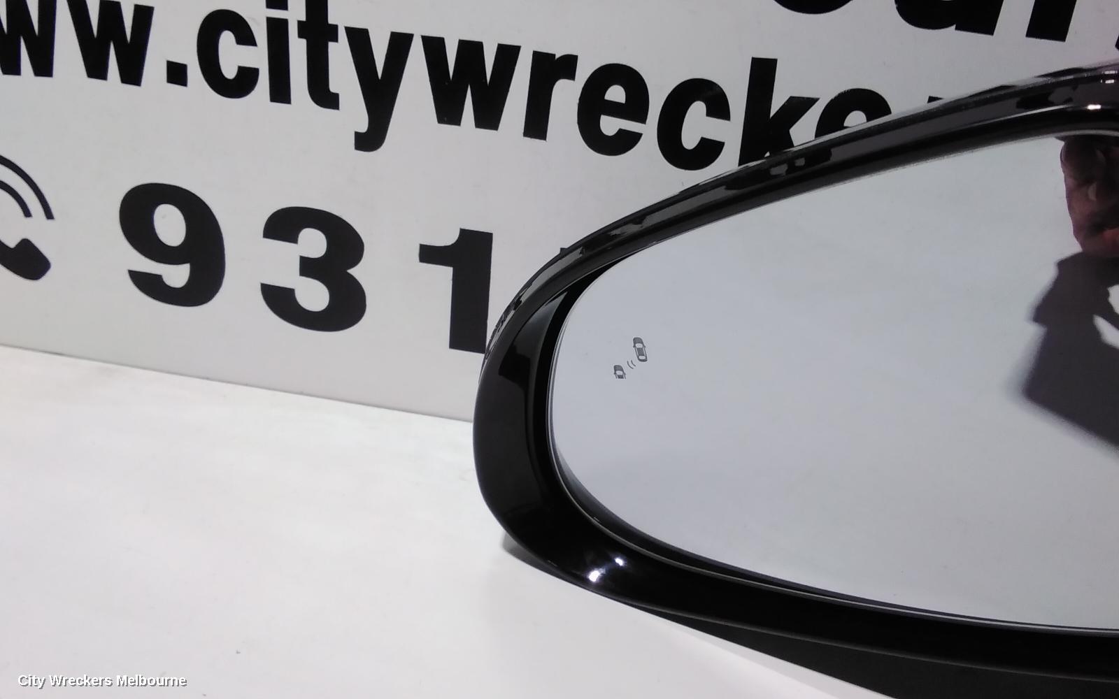 HYUNDAI SANTA FE LEFT DOOR MIRROR, TM, ACTIVE, MANUAL TYPE, 03/2018 - 09/2020 - Image 3