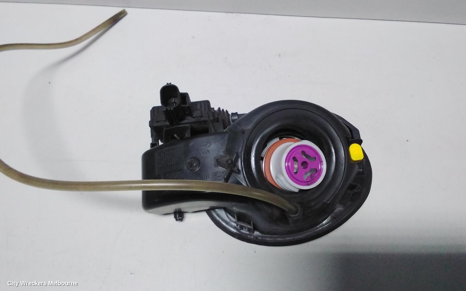 LAND ROVER RANGEROVER EVOQUE FUEL DOOR / FILLER, L538, 11/2011 - 01/2019 - Image 3