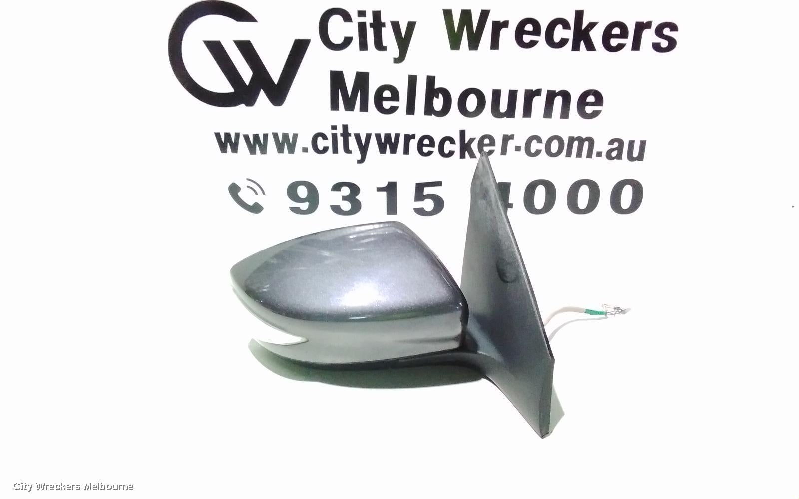 NISSAN PULSAR RIGHT DOOR MIRROR, B17, SEDAN, MANUAL FOLD TYPE, 12/2012 - 12/2017 - Image 1