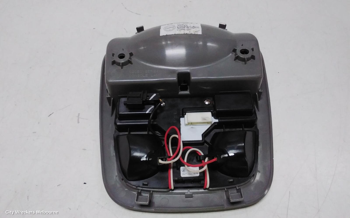 LDV G10 COURTESY LIGHT, FRONT, STANDARD TYPE, SV7A/SV7C, WAGON/VAN, 04/2015 ONWARDS - Image 3