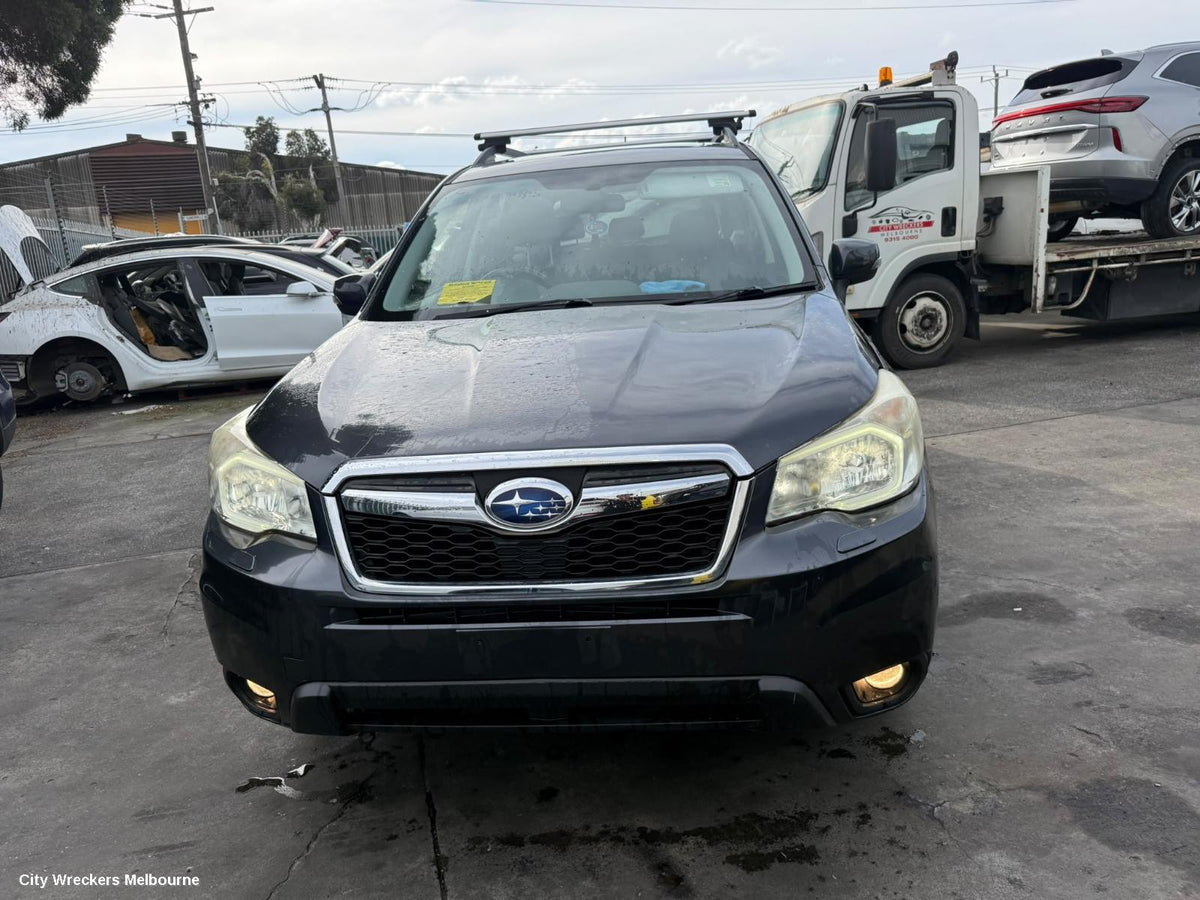 SUBARU FORESTER RIGHT GUARD, SJ, NON REPEATER TYPE, 12/2012 - 08/2018 - Image 1