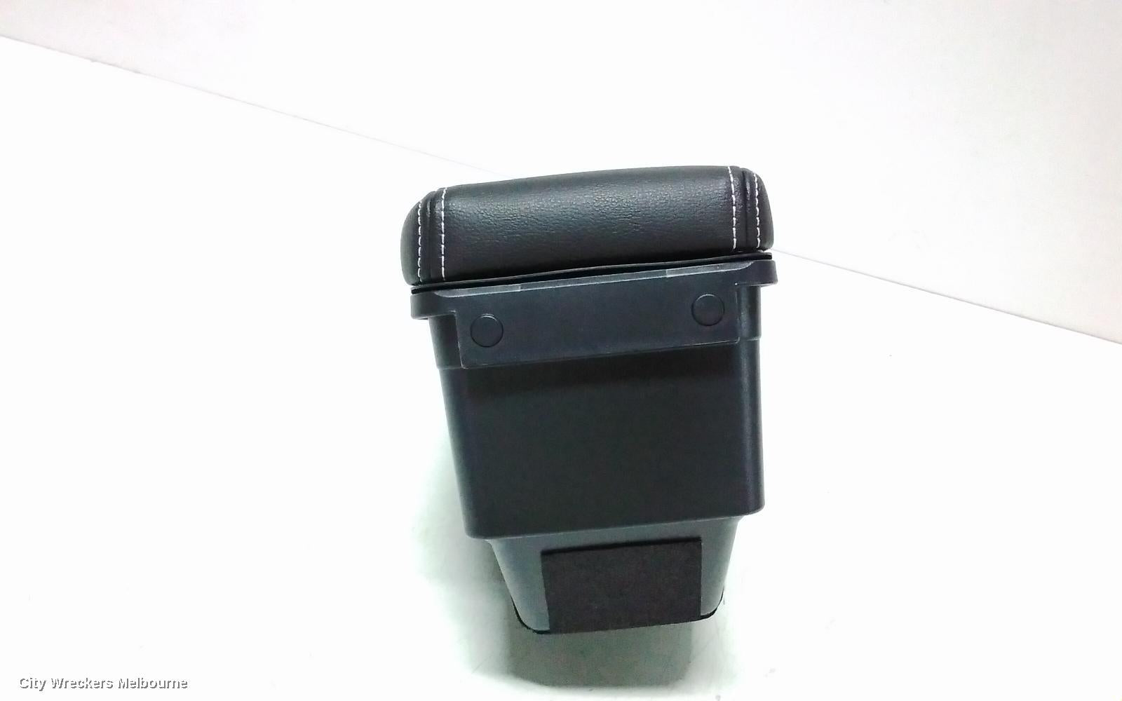 MG ZS CONSOLE, AZS1, W/ LID TYPE, 09/2017 ONWARDS - Image 3