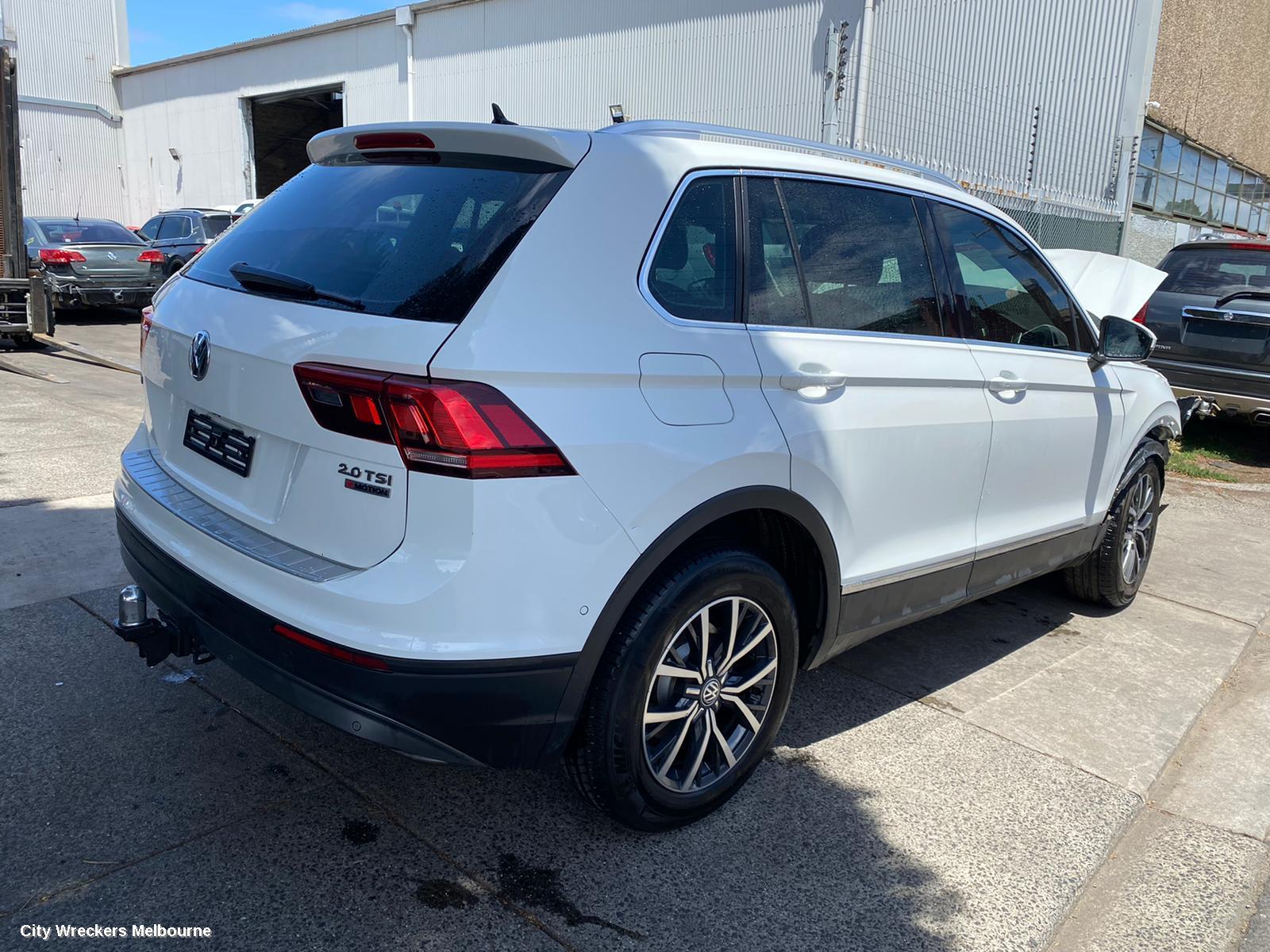 VOLKSWAGEN TIGUAN ROOF RAIL - Image 2
