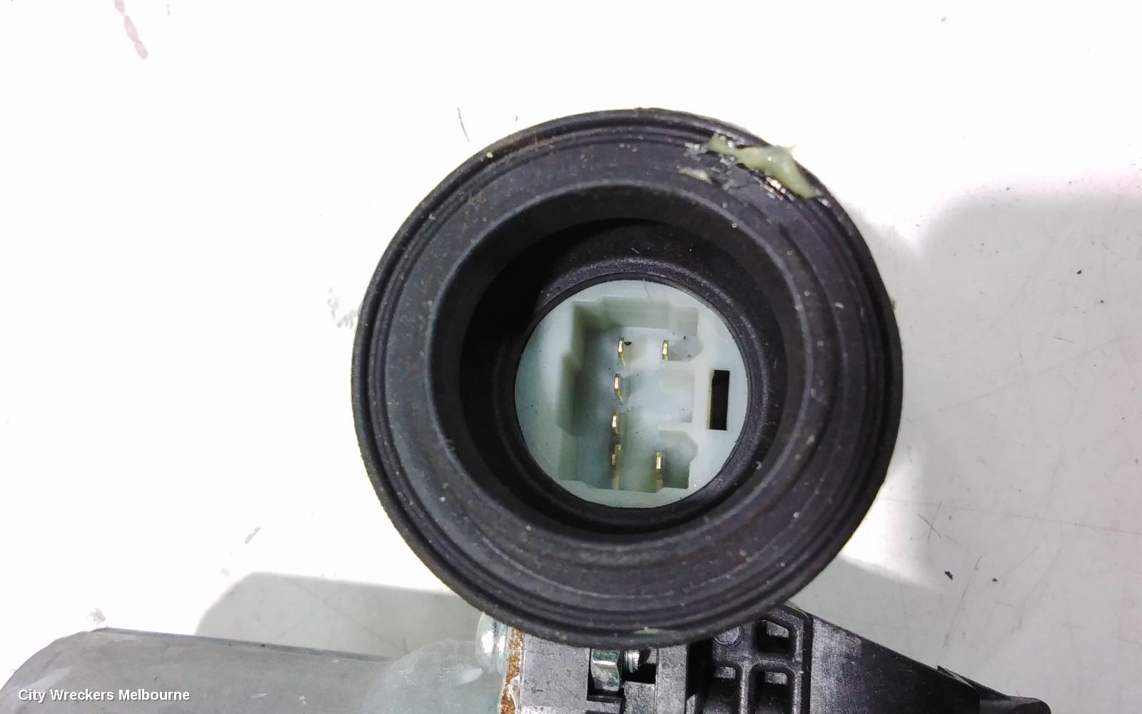 TOYOTA COROLLA RIGHT REAR WND REG/MOTOR, ZRE172R, SEDAN, 12/2013 - 06/2019 - Image 3
