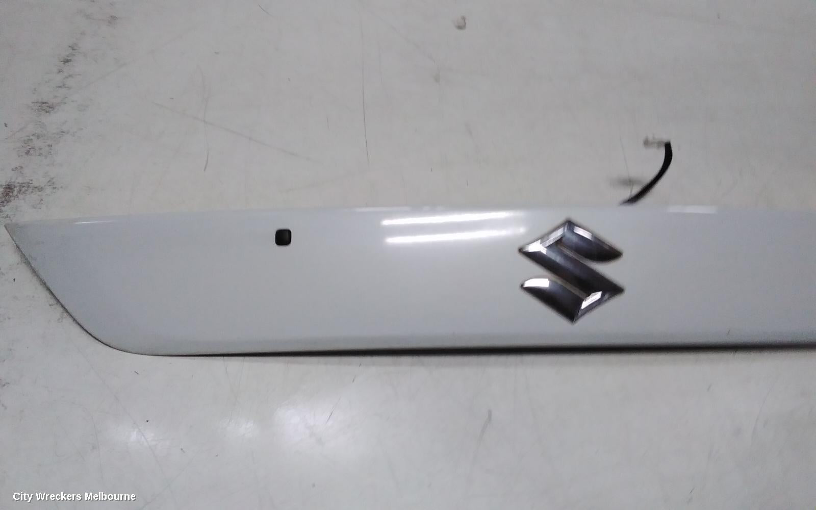 SUZUKI S-CROSS REAR GARNISH, JY, TAILGATE GARNISH (CENTRE), W/ CAMERA TYPE, 09/2013 - 05/2022 - Image 3