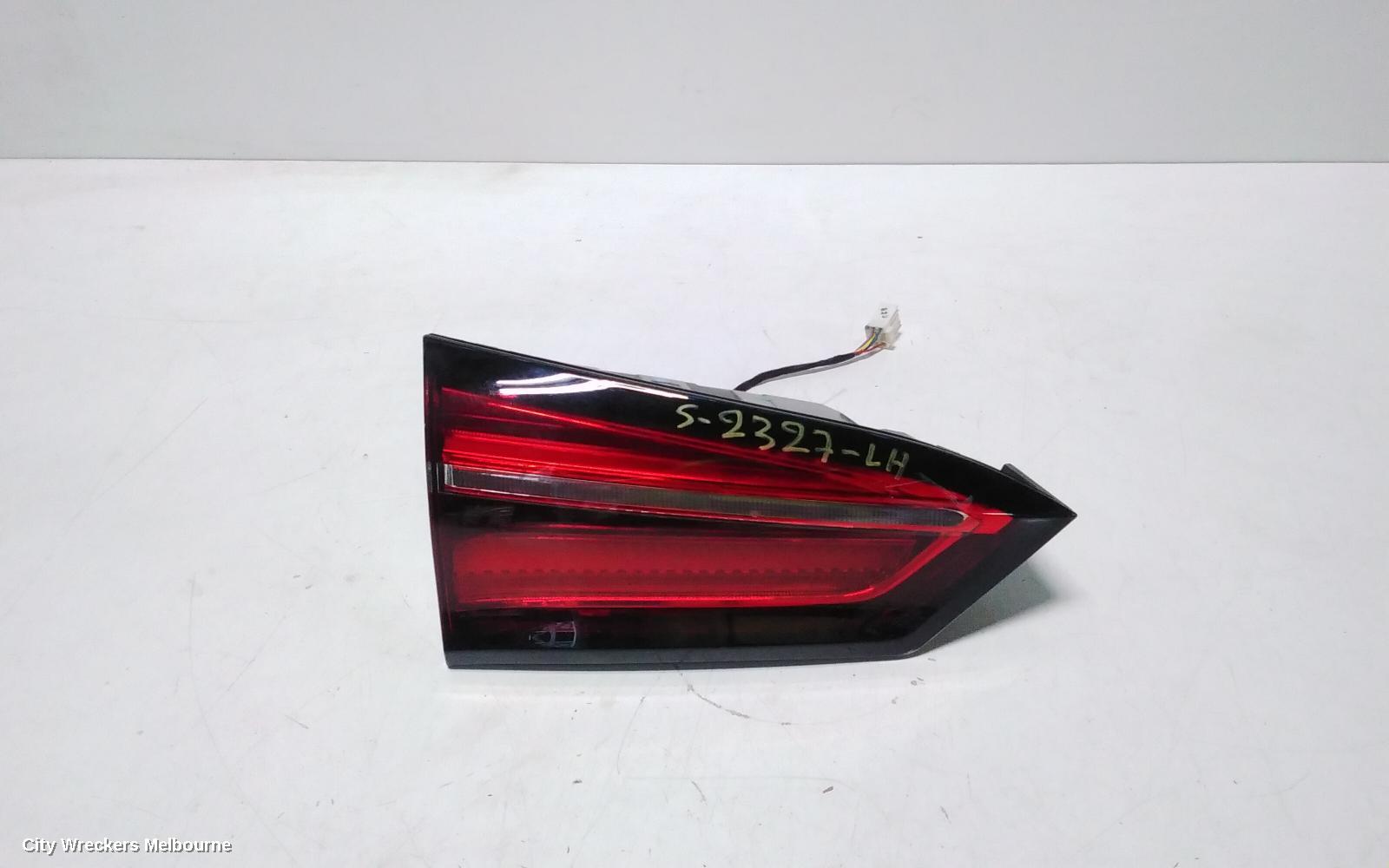 MG HS REAR GARNISH, TAILGATE LAMP (LH SIDE), W/ SEQUENTIAL TYPE, SAS23, 09/2019 ONWARDS - Image 1