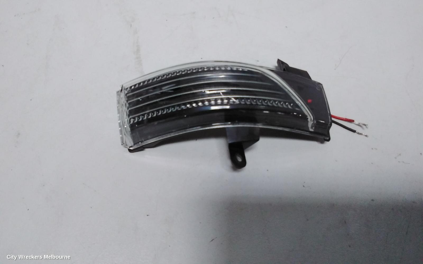 SUBARU LIBERTY RIGHT DOOR MIRROR, 6TH GEN, POWER FOLD, W/ BLIND SPOT TYPE, 02/2016 - 12/2017 - Image 3