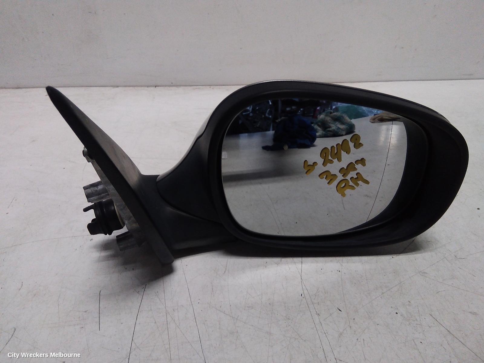 BMW 3 SERIES RIGHT DOOR MIRROR, E90/E91, SEDAN/WAGON, STANDARD, NON SEAT ADJ., NON MEMORY & NON AUTO DIP TYPE (3 PIN), 09/2008 - 04/2012 - Image 1