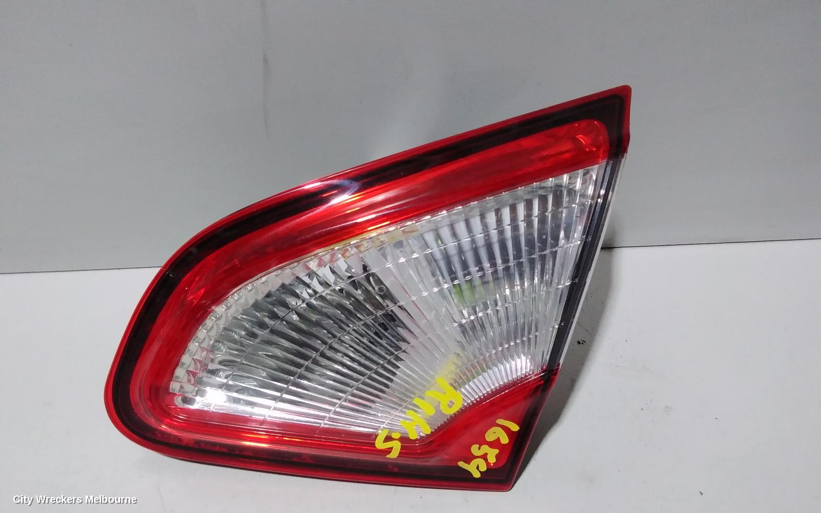 NISSAN DUALIS REAR GARNISH, TAILGATE LAMP (RH SIDE), J10, 01/2010 - 05/2014 - Image 2