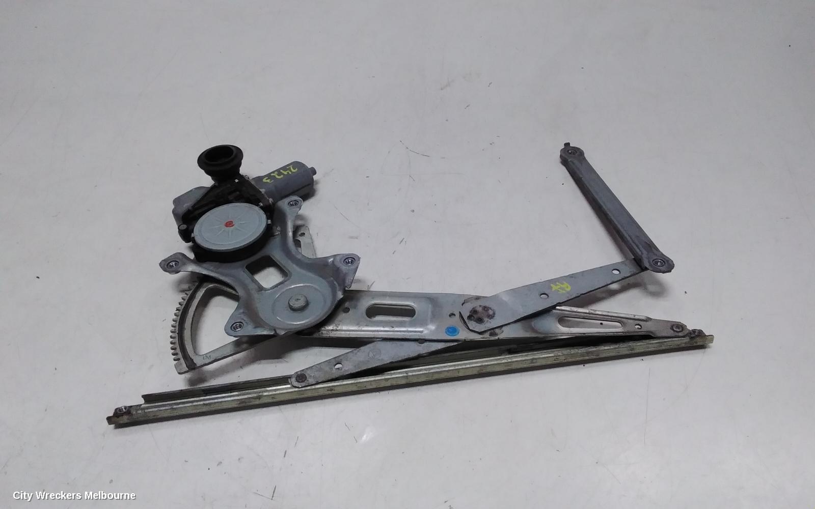 LEXUS IS250/IS250C RIGHT FRONT WINDOW REG/MOTOR, IS250/IS350/IS F, GSE20R/GSE21R/USE20R, 11/2005 - 06/2013 - Image 3