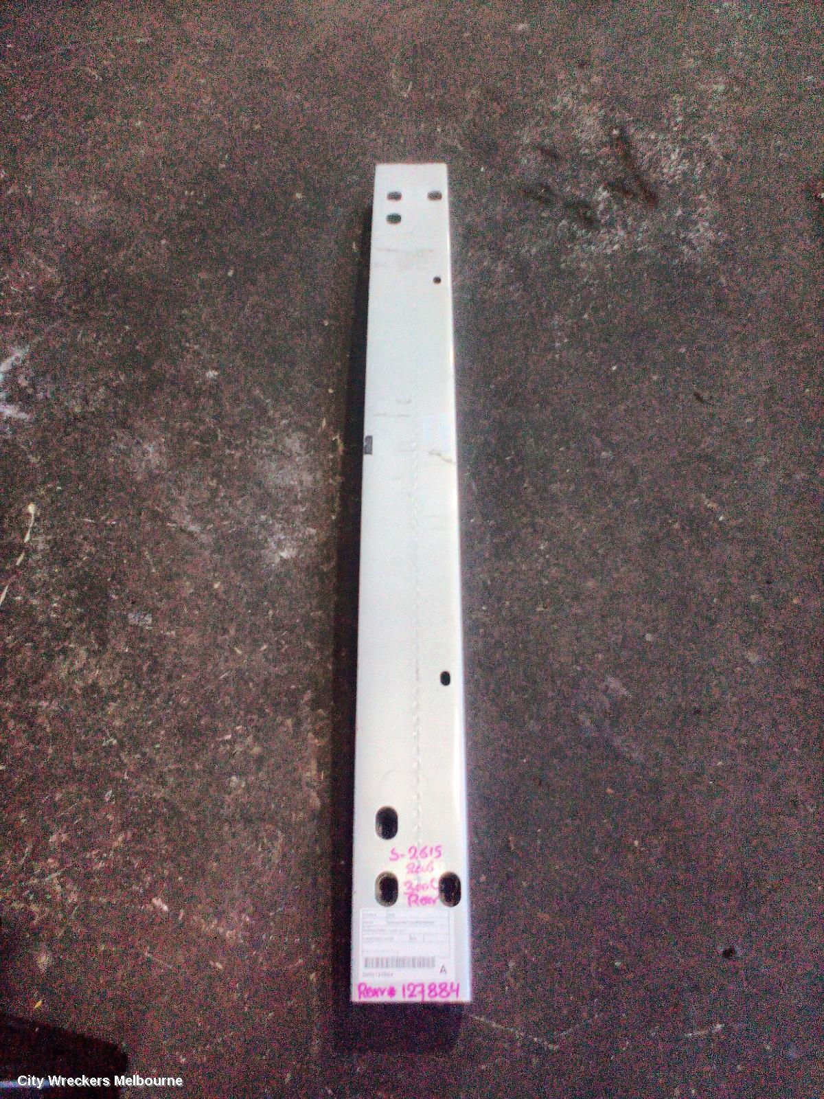 CHRYSLER 300C R/BAR BRACKET/REINFO, REINFORCEMENT, 11/2005 - 12/2011 - Image 2