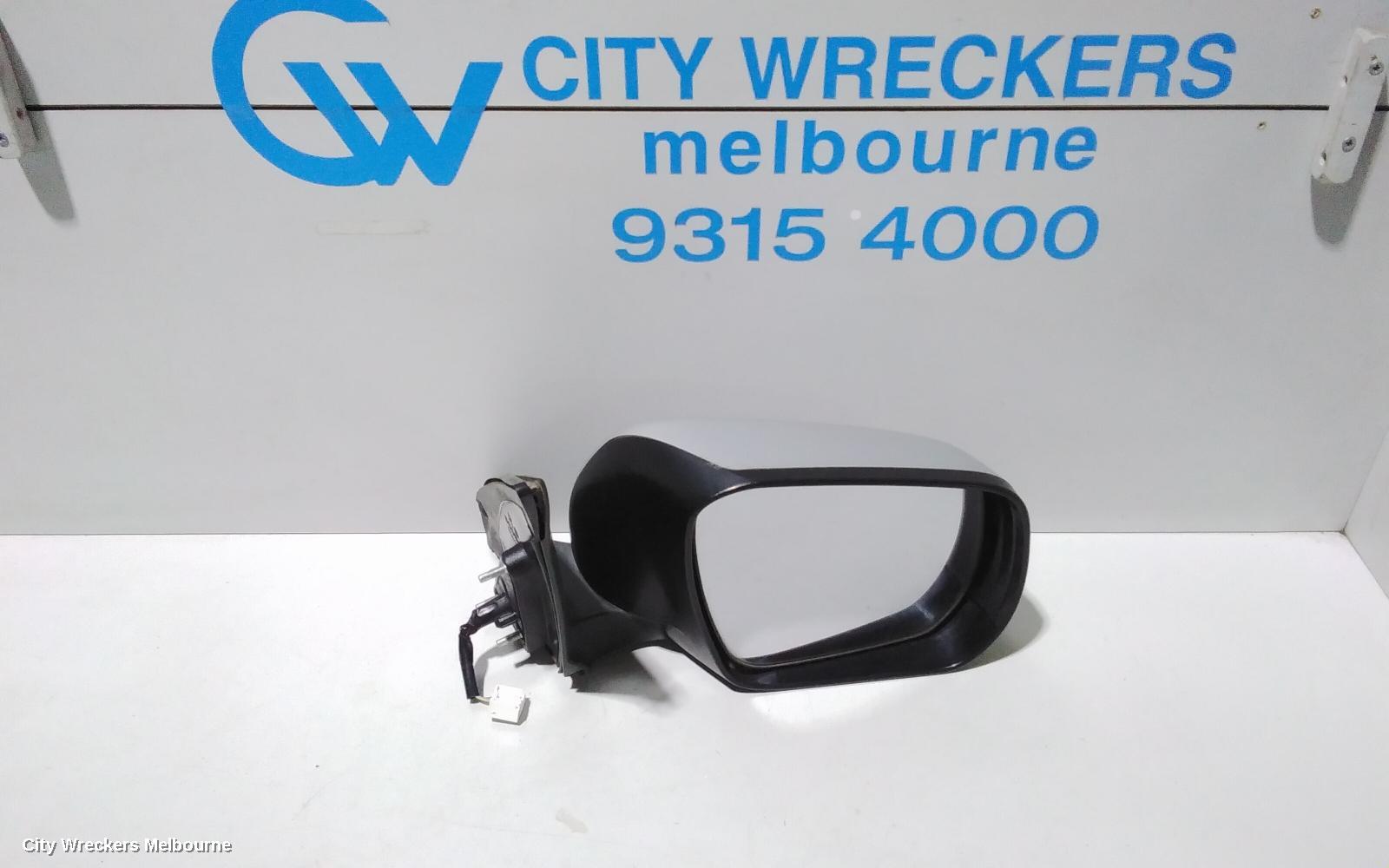 SUZUKI VITARA RIGHT DOOR MIRROR, GRAND VITARA, JB-JT, NON INDICATOR TYPE, 04/2005 - 12/2018 - Image 1