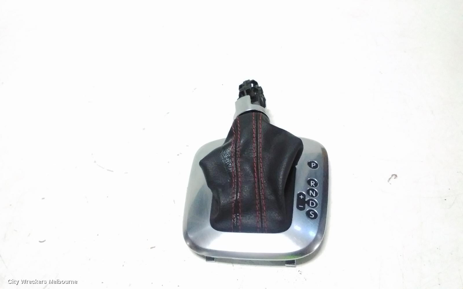 VOLKSWAGEN POLO GEAR STICK/SHIFTER, AUTO T/M, PETROL, 6R, 05/2010 - 09/2017 - Image 1