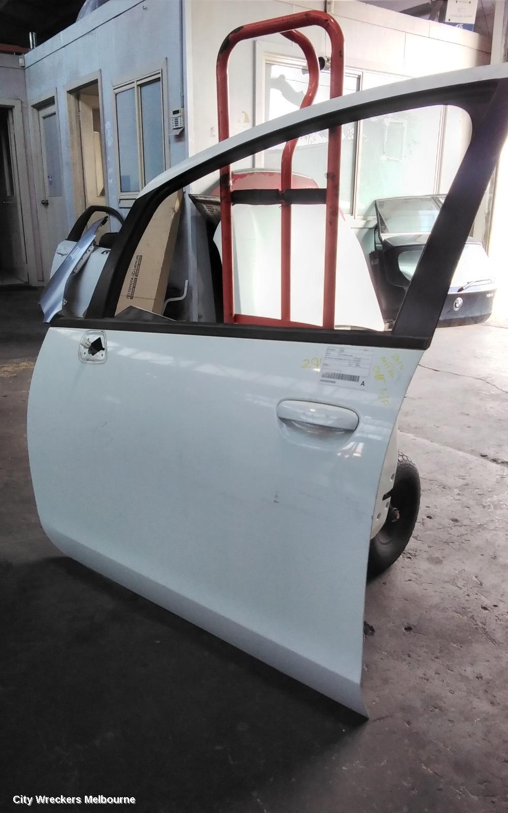 MITSUBISHI COLT LEFT FRONT DOOR, RG, HATCH, NON BARREL KEY TYPE, 01/2002 - 11/2011 - Image 2