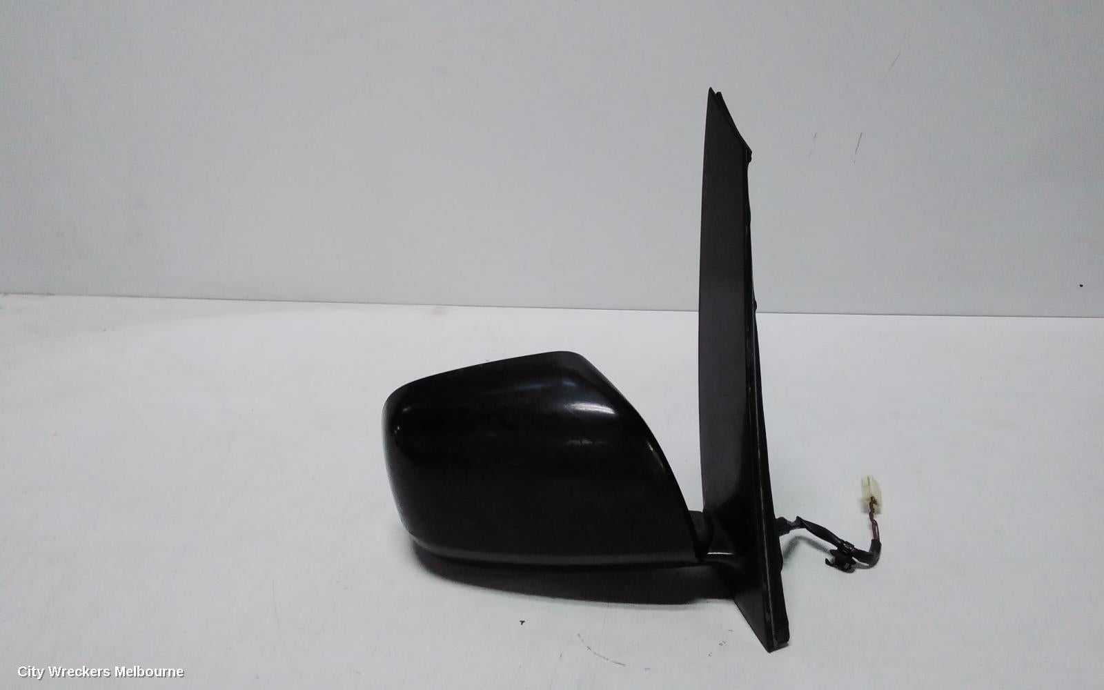 TOYOTA TARAGO RIGHT DOOR MIRROR, ACR30, POWER, 06/2000 - 02/2006 - Image 2