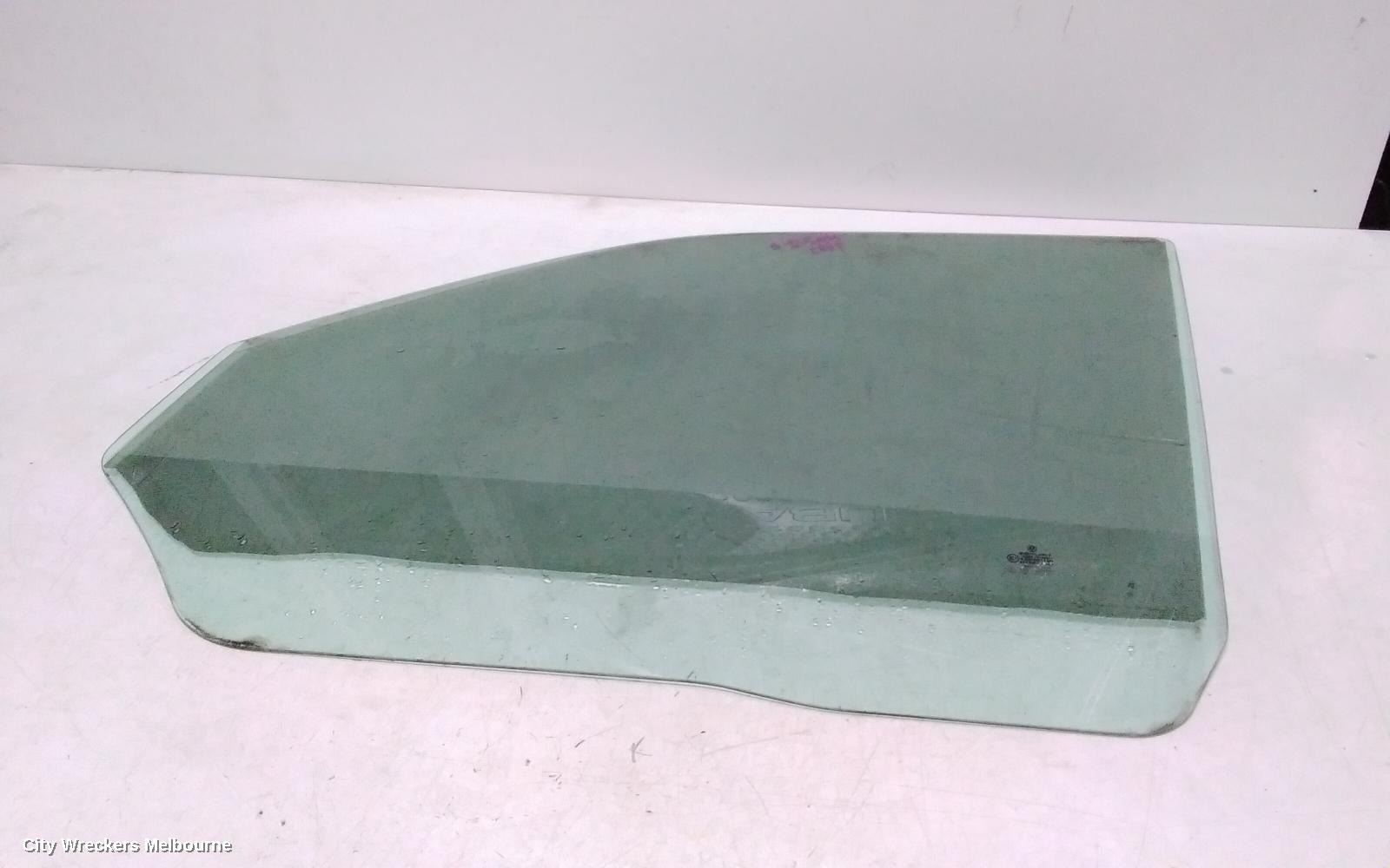 VOLKSWAGEN TRANSPORTER LEFT FRONT DOOR WINDOW, T5, 08/2004 - 06/2015 - Image 1