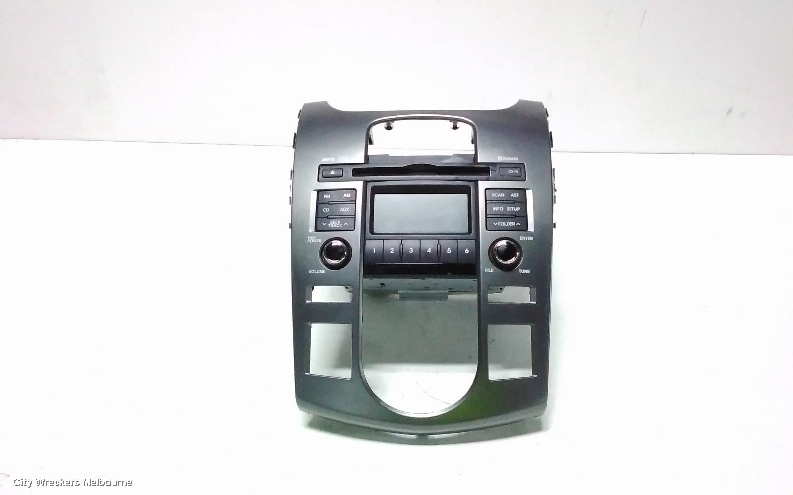 KIA CERATO RADIO/CD/DVD/SAT/TV, CD PLAYER, NON BLUETOOTH TYPE, TD, 10/2008 - 03/2013 - Image 1