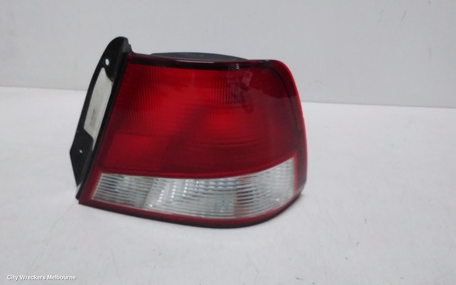 HYUNDAI ACCENT RIGHT TAILLIGHT, LC, SEDAN, 06/2000 - 02/2003 - Image 2