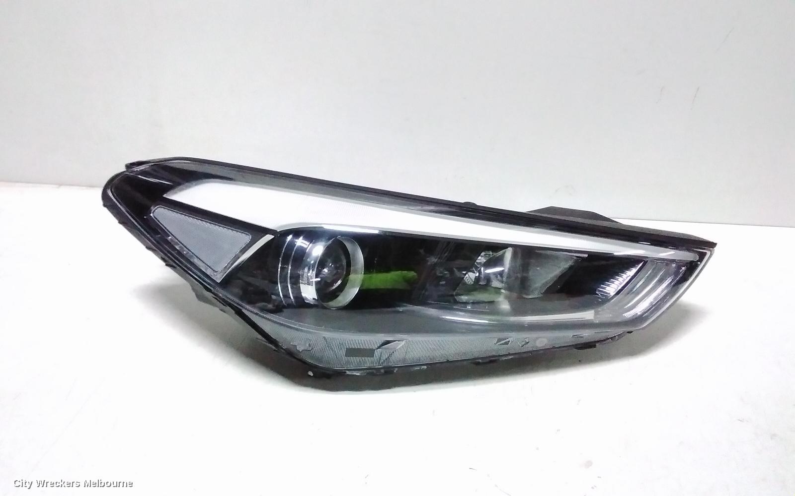 HYUNDAI TUCSON RIGHT HEADLAMP, TL, ACTIVE/ACTIVE X, KOREAN BUILT (VIN KMHJ), HALOGEN TYPE, W/ DAYTIME RUNNING LAMP, 07/2015 - 06/2018 - Image 1