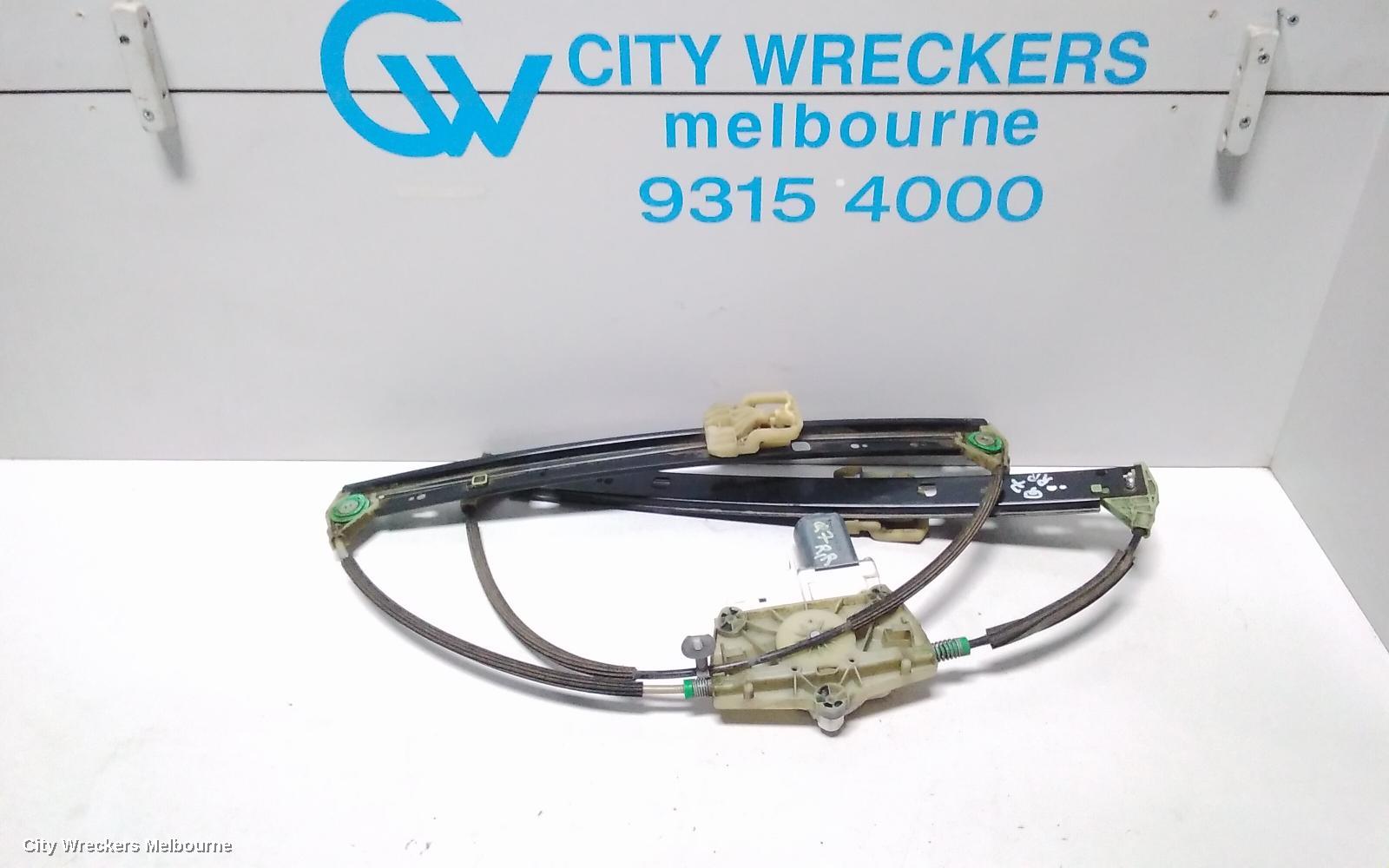 AUDI Q7 RIGHT REAR WND REG/MOTOR, 4L, 09/2006 - 08/2015 - Image 1