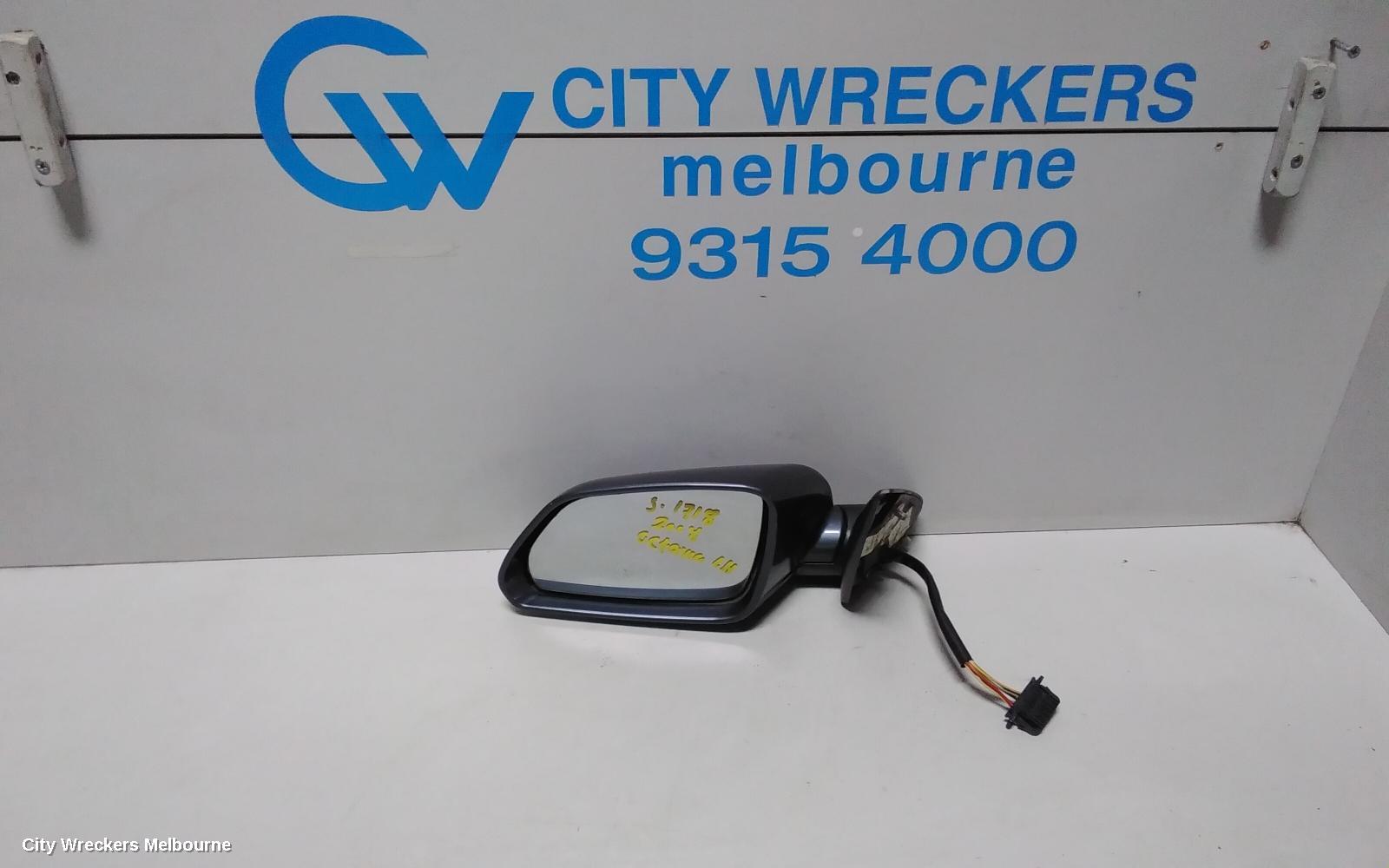 SKODA OCTAVIA LEFT DOOR MIRROR, 1Z, ELEGANCE/SCOUT, MANUAL FOLD, W/ SURROUND LIGHT TYPE (6XN), 01/2004 - 01/2009 - Image 1