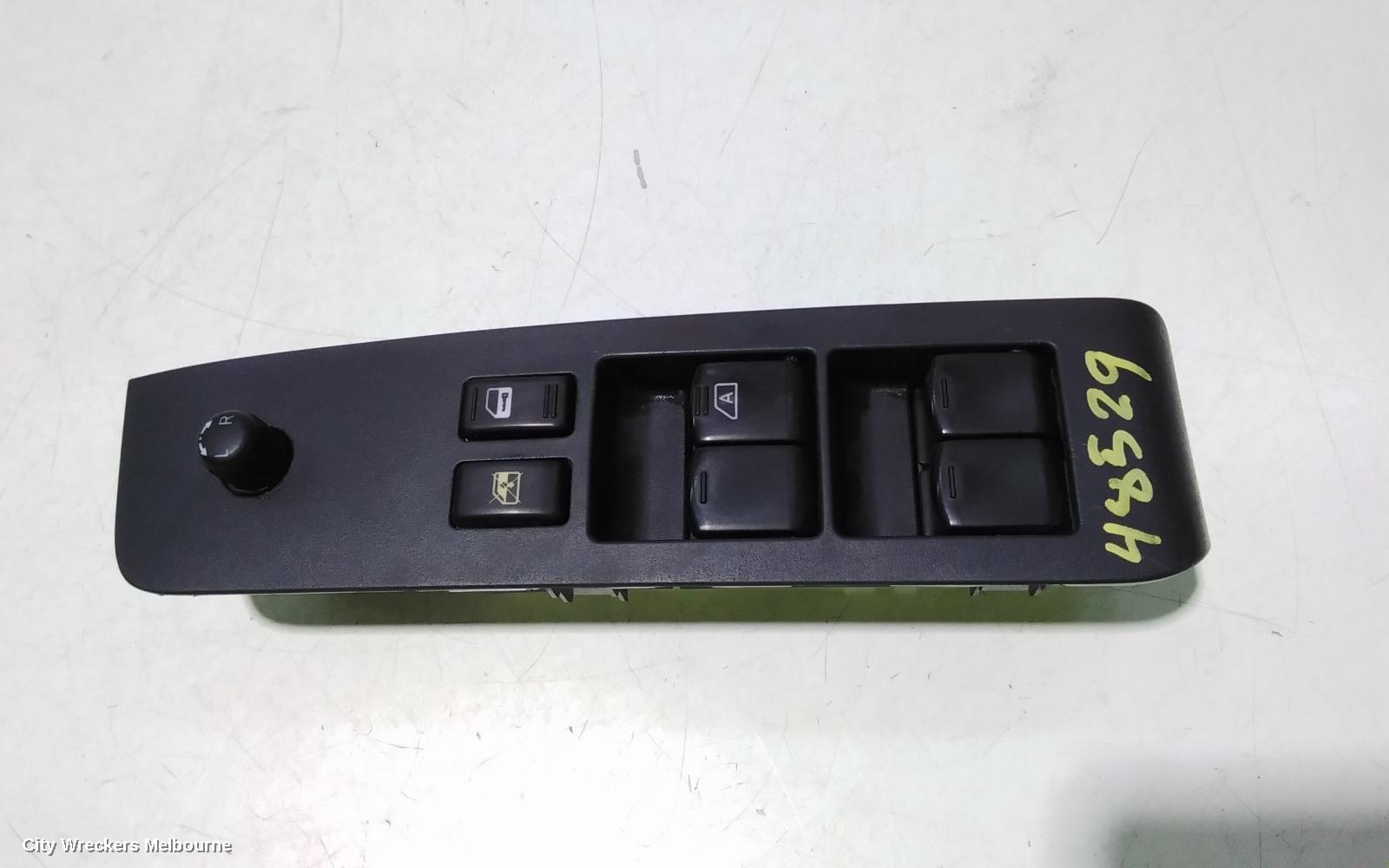 NISSAN XTRAIL PWR DR WIND SWITCH, RH FRONT (MASTER SWITCH), T31, 09/2007 - 12/2013 - Image 1
