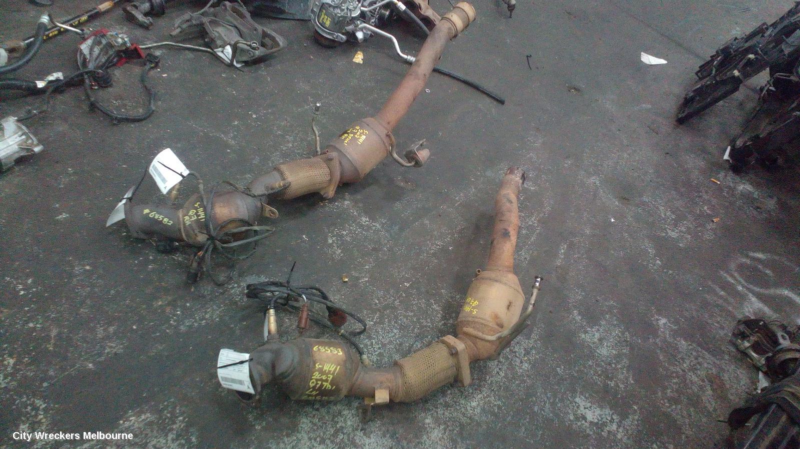 AUDI Q7 CATALYTIC CONVERTER, UNDER CAR-CAT TYPE, 4.2, PETROL, BAR CODE, RH SIDE, 4L, 09/2006 - 08/2010 - Image 2