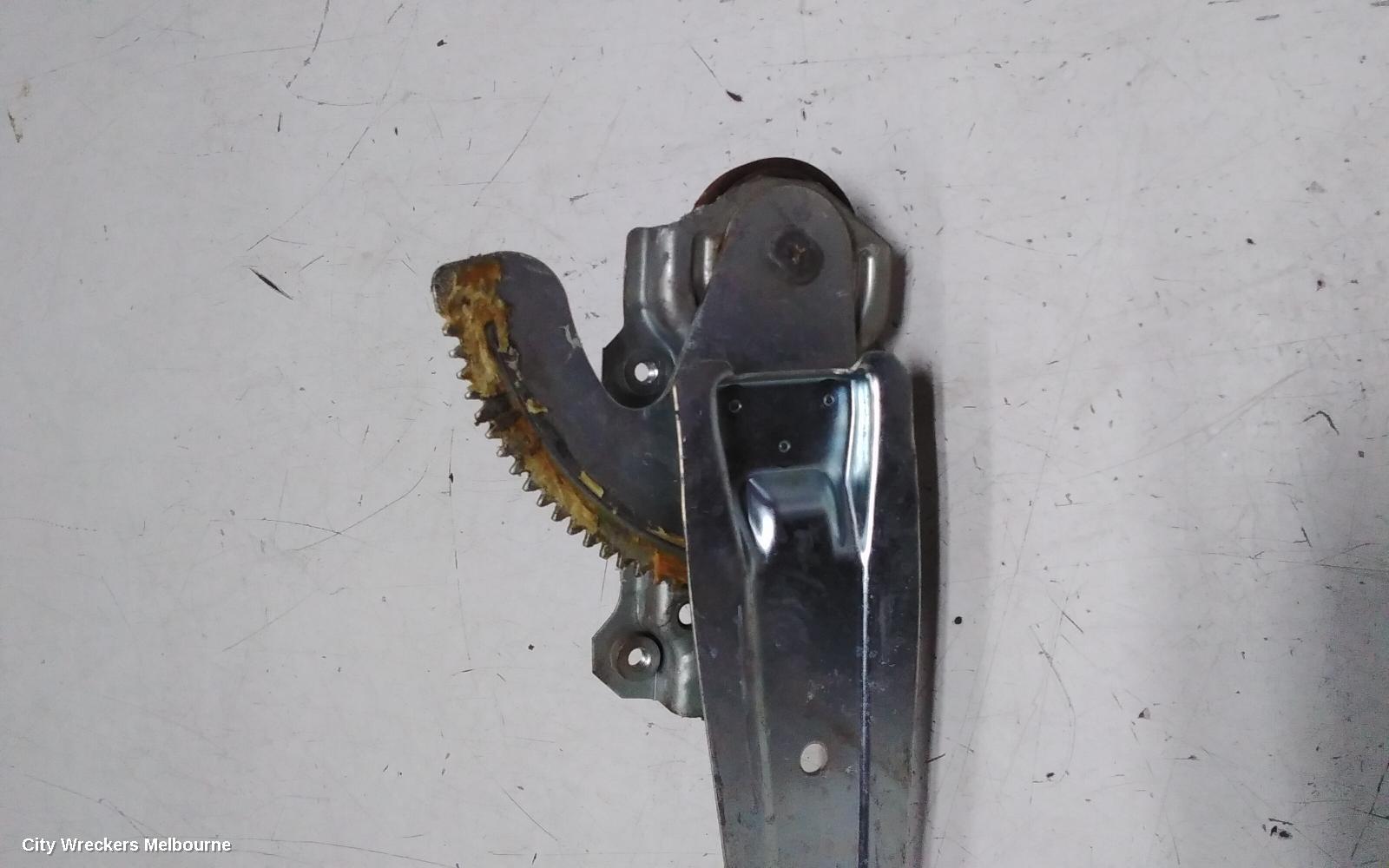 TOYOTA COROLLA LEFT REAR WND REG/MOTOR, ZRE152/20153R, MANUAL, 03/2007 - 10/2013 - Image 3