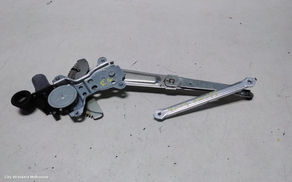 SUZUKI SWIFT RIGHT FRONT WINDOW REG/MOTOR, RS415/RS416, POWER, 09/2004 - 02/2011 - Image 1