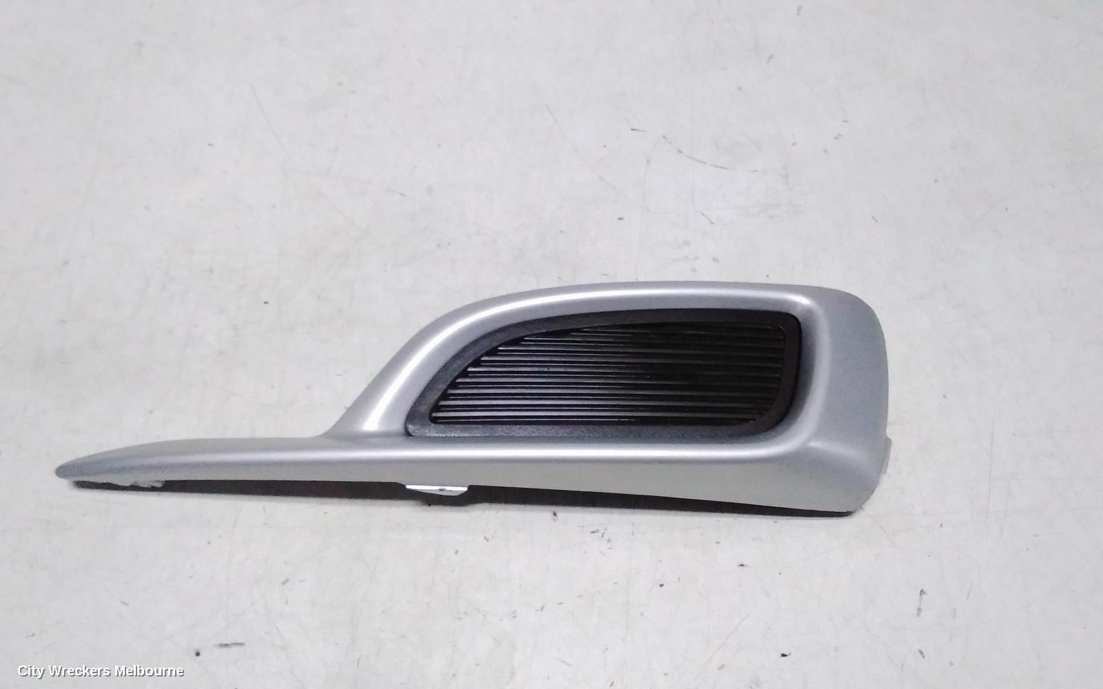 KIA CARNIVAL/GRAND CARNIVAL GRILLE, BUMPER GRILLE (LH SIDE), W/ FOGLAMP TYPE, YP, 02/2015 - 10/2020 - Image 1