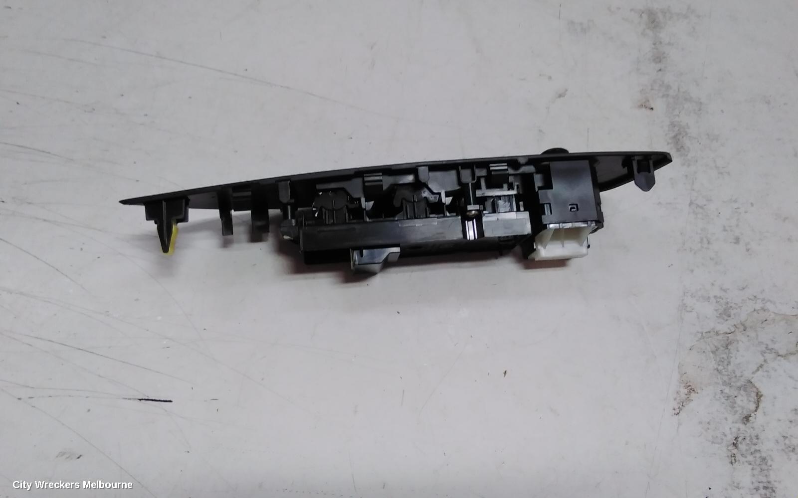 TOYOTA COROLLA PWR DR WIND SWITCH, RH FRONT (MASTER SWITCH), W/ AUTO FOLDING MIRROR TYPE, E210, 07/2018 ONWARDS - Image 2
