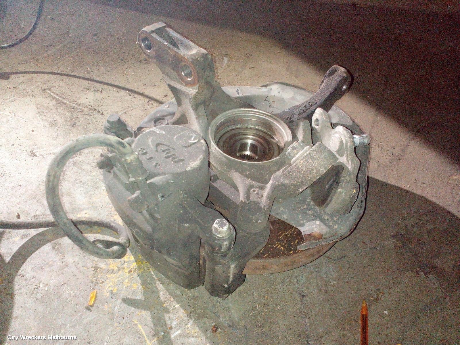 TOYOTA CAMRY RIGHT FRONT HUB ASSEMBLY, SK36, 2.4, PETROL, ABS TYPE, 08/2002 - 05/2006 - Image 3