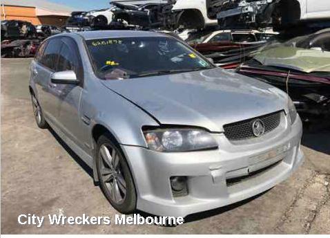 HOLDEN COMMODORE GRILLE, RADIATOR GRILLE, VE, SEDAN/WAGON, OMEGA/60TH ANNIV, CHROME, 08/2006 - 08/2010 - Image 1