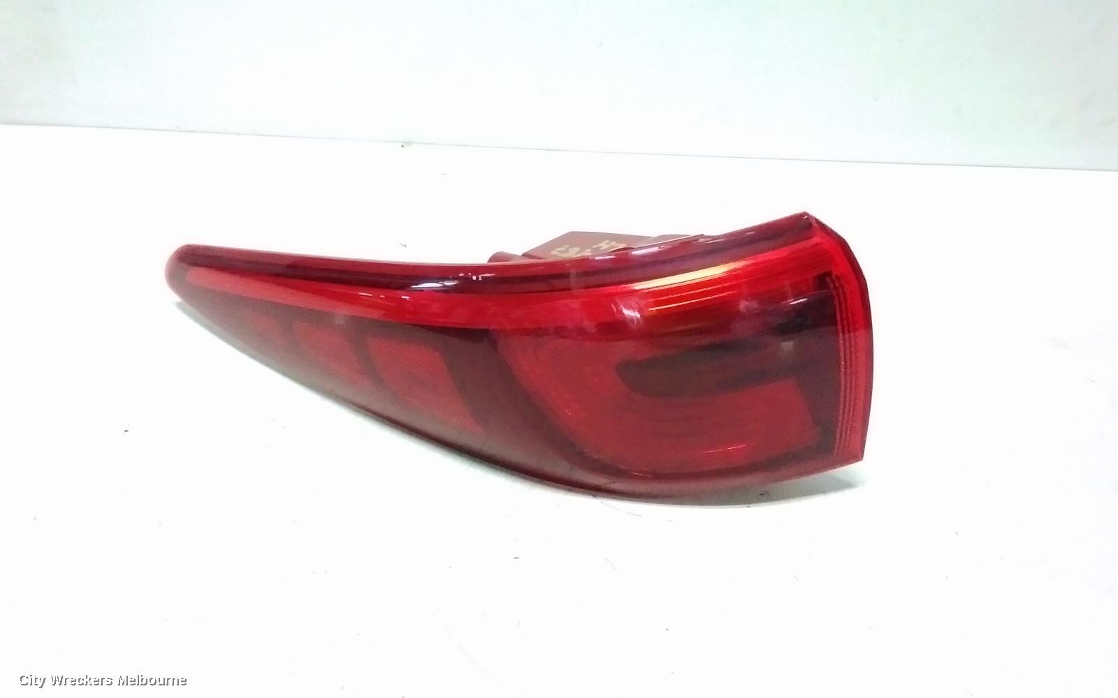 KIA SPORTAGE LEFT TAILLIGHT, QL, IN BODY, NON LED TYPE, 10/2015 - 04/2018 - Image 1