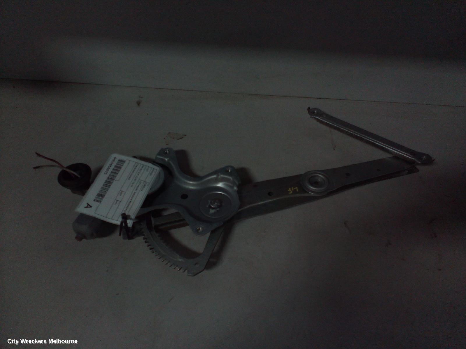 TOYOTA COROLLA LEFT FRONT WINDOW REG/MOTOR, ZRE152/20153R, 03/2007 - 10/2013 - Image 1