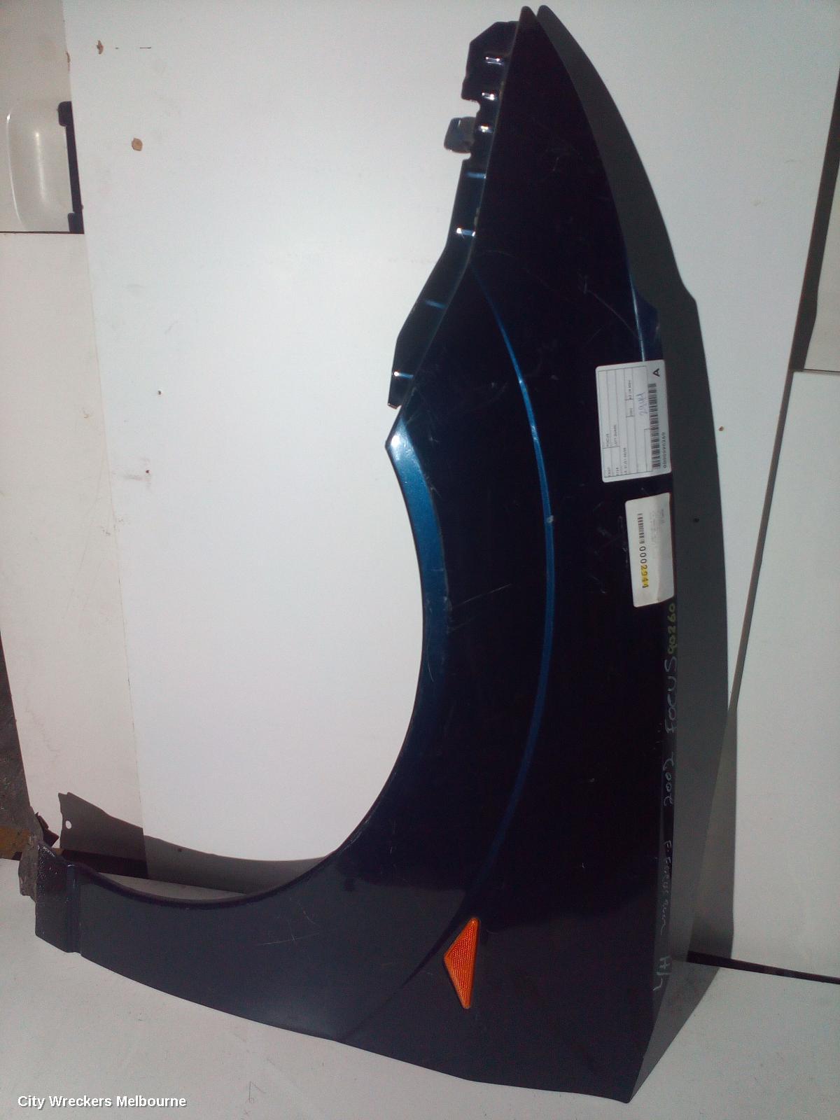 FORD FOCUS LEFT GUARD, LR, 01/2001 - 06/2005 - Image 2