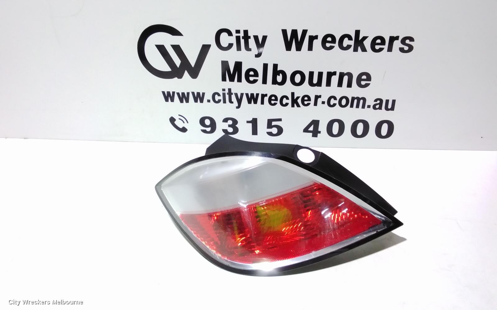 HOLDEN ASTRA LEFT TAILLIGHT, AH, 5DR HATCH, FROSTED INDICATOR TYPE, 10/2004 - 08/2009 - Image 1