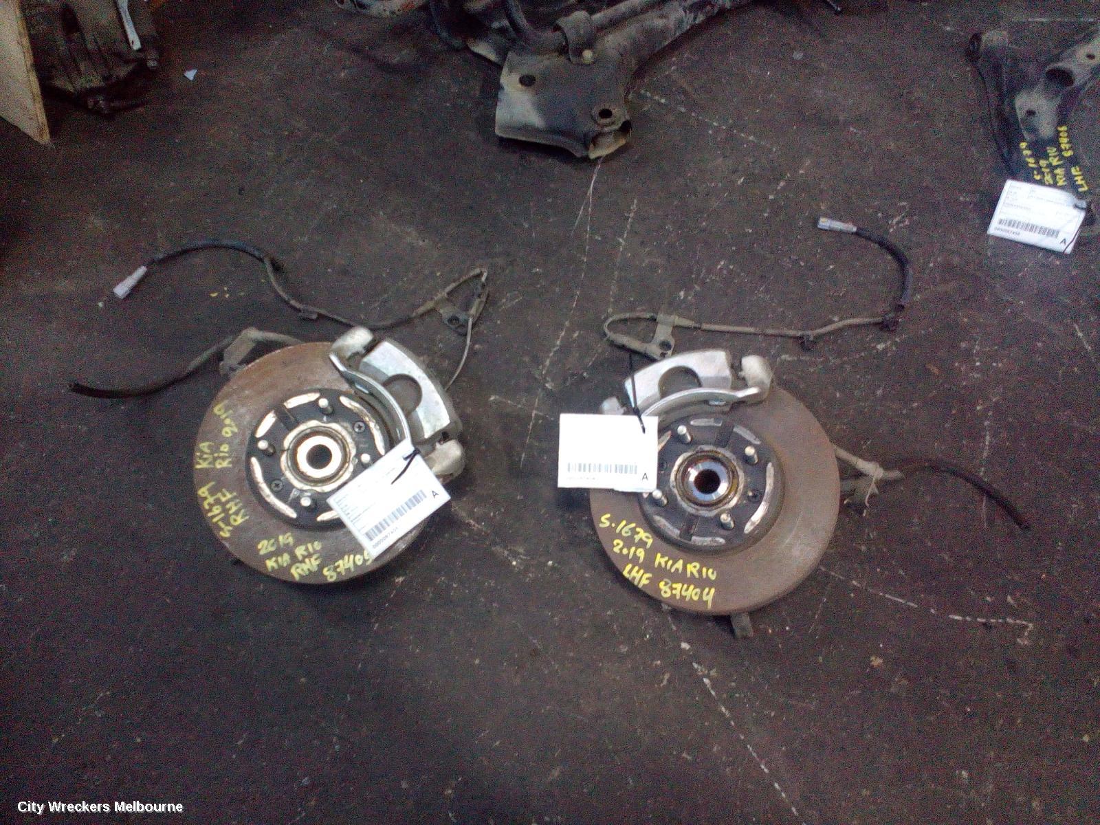KIA RIO RIGHT FRONT HUB ASSEMBLY, YB, 12/2016 - 06/2023 - Image 3