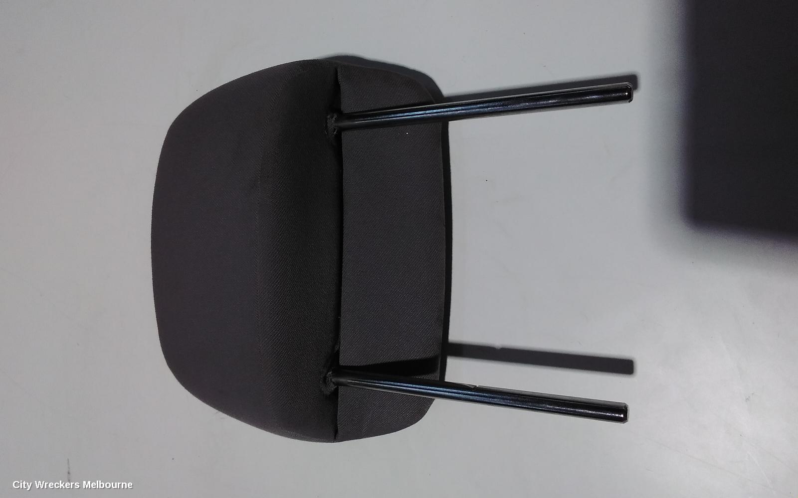 HOLDEN COLORADO HEADREST, RH REAR MID, RG 7, 12/2012 - 06/2016 - Image 2