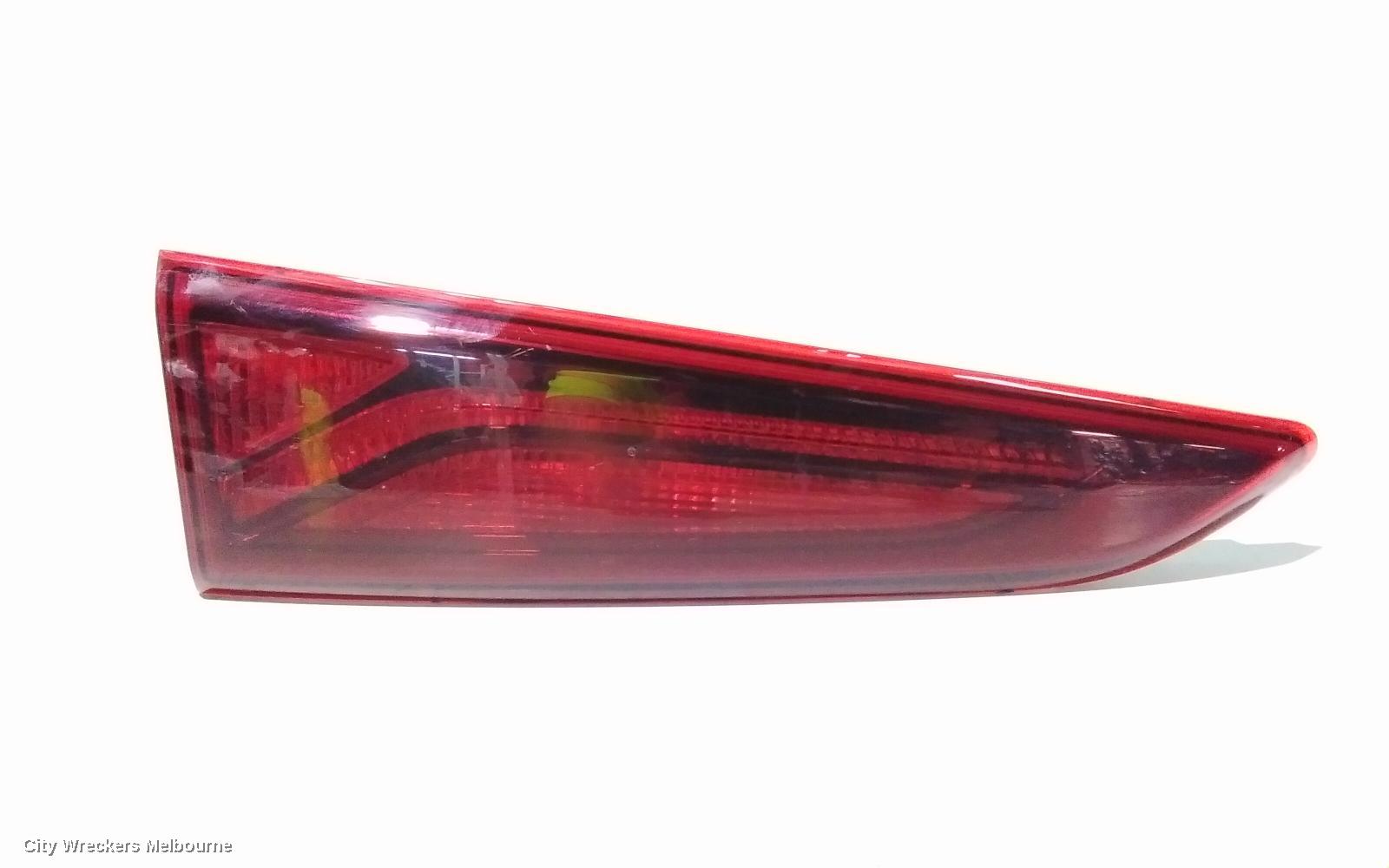 HYUNDAI KONA REAR GARNISH, TAILGATE LAMP (LH SIDE), LED TYPE, OS, 09/2017 - 10/2020 - Image 2