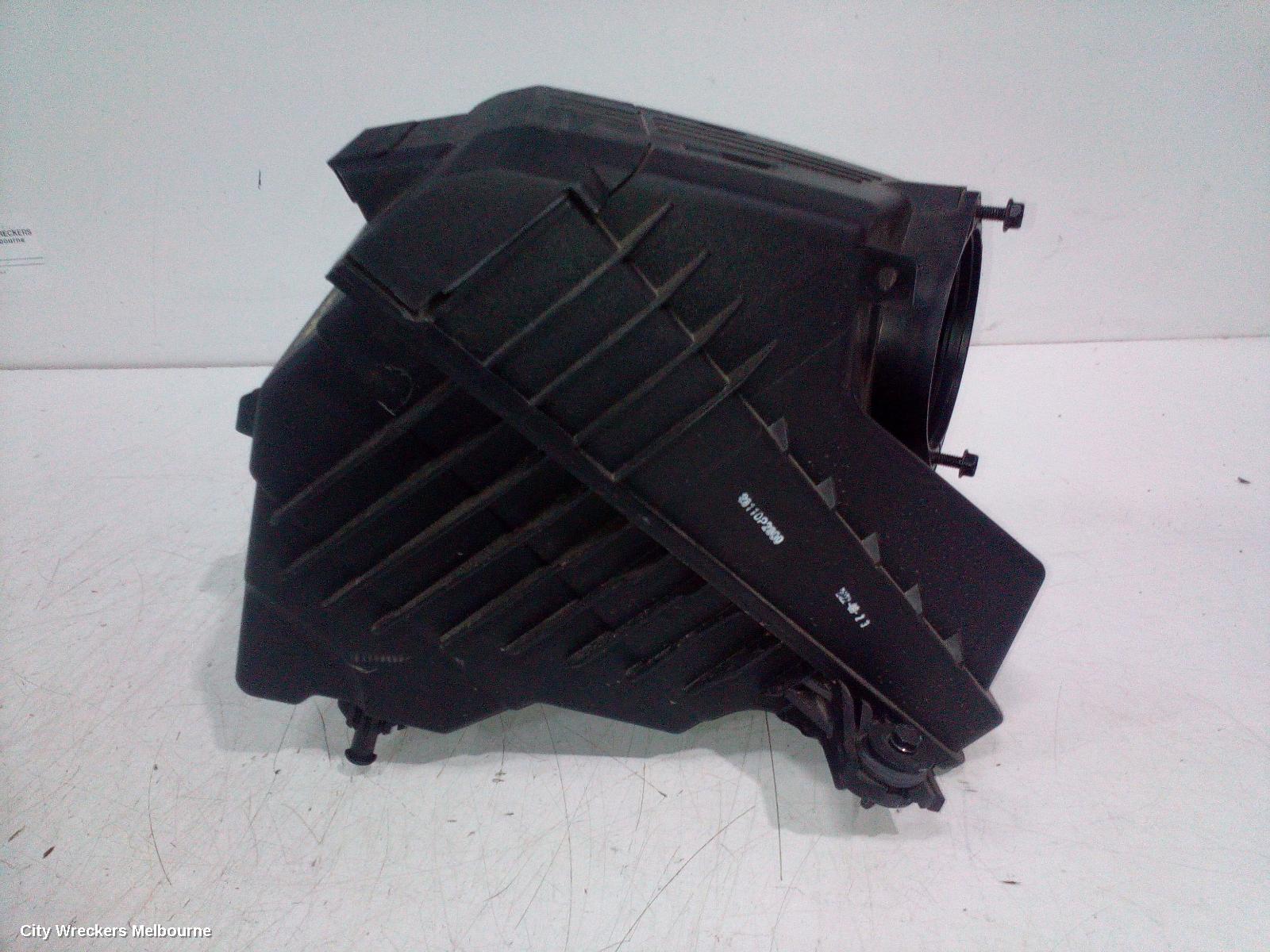 HYUNDAI SANTA FE AIR CLEANER/BOX, AIR CLEANER, TM, 2.2, DIESEL, 03/2018 ONWARDS - Image 2