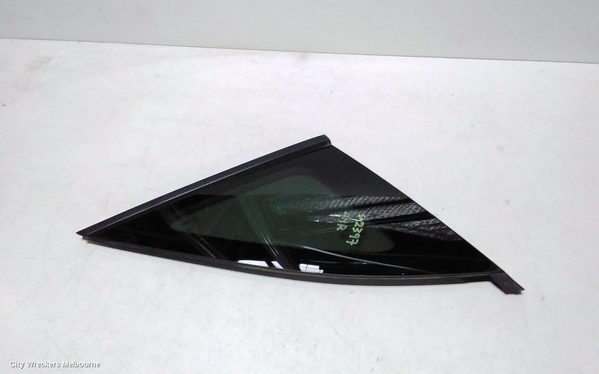 HYUNDAI TUCSON LEFT REAR SIDE GLASS, NX4, PRIVACY TINT TYPE, 02/2021 ONWARDS - Image 2