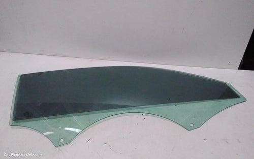AUDI A1 RIGHT FRONT DOOR WINDOW, 8X, 3DR HATCH, 12/2010 - 05/2013 - Image 1