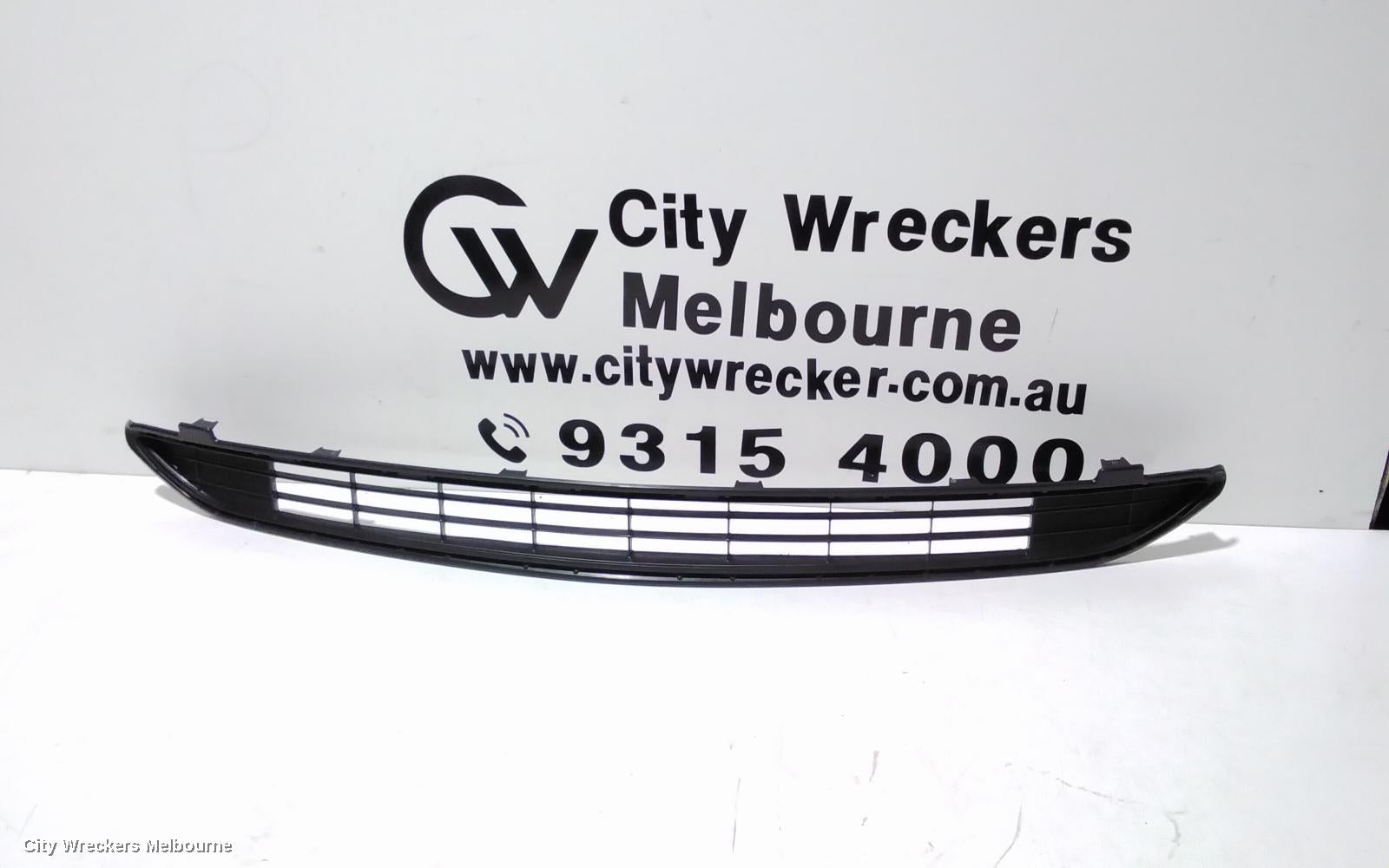 TOYOTA RAV4 GRILLE, RADIATOR GRILLE (LOWER), XA40, 10/2015 - 11/2018 - Image 1